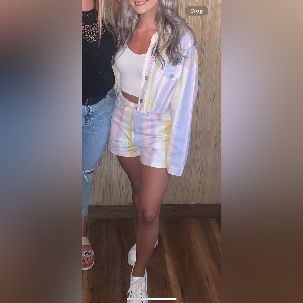 Missguided cropped jacket - size 0